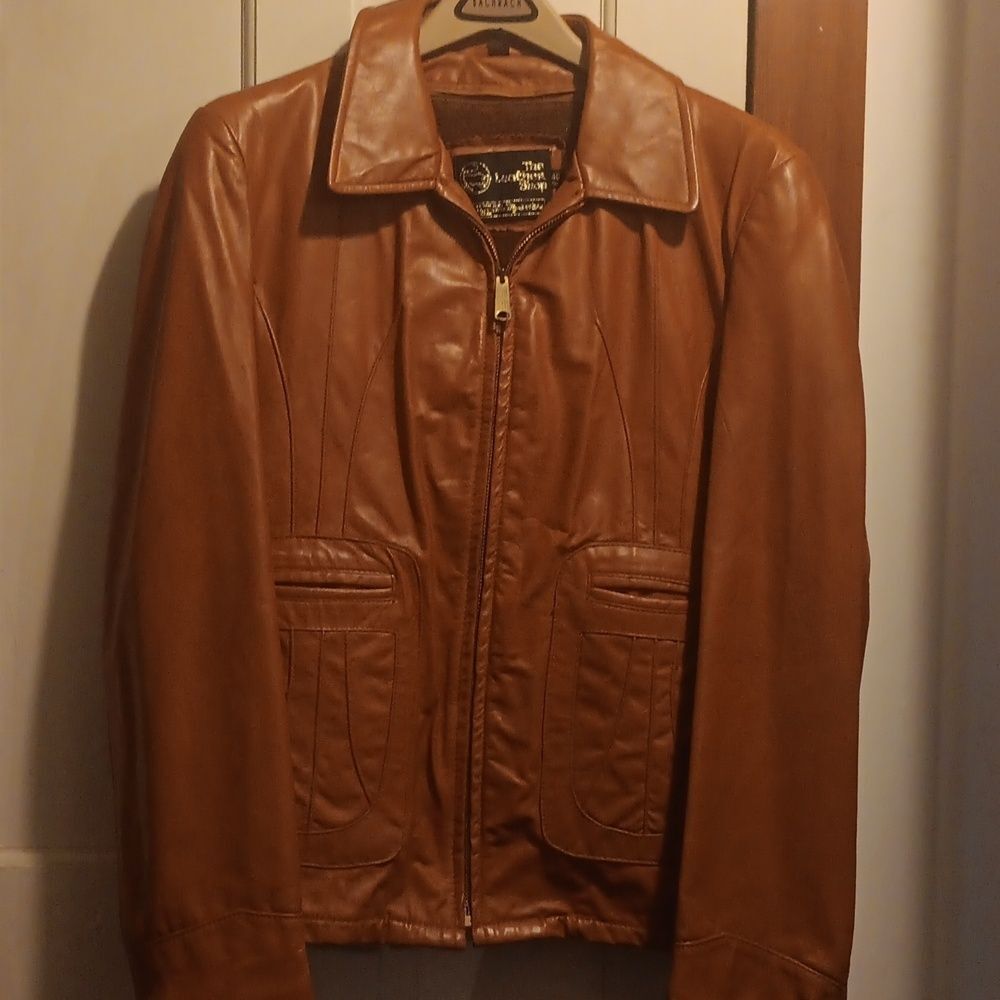 🤠The Leather Shop The Mens Store Lined Leather Coat Size 40 Tall